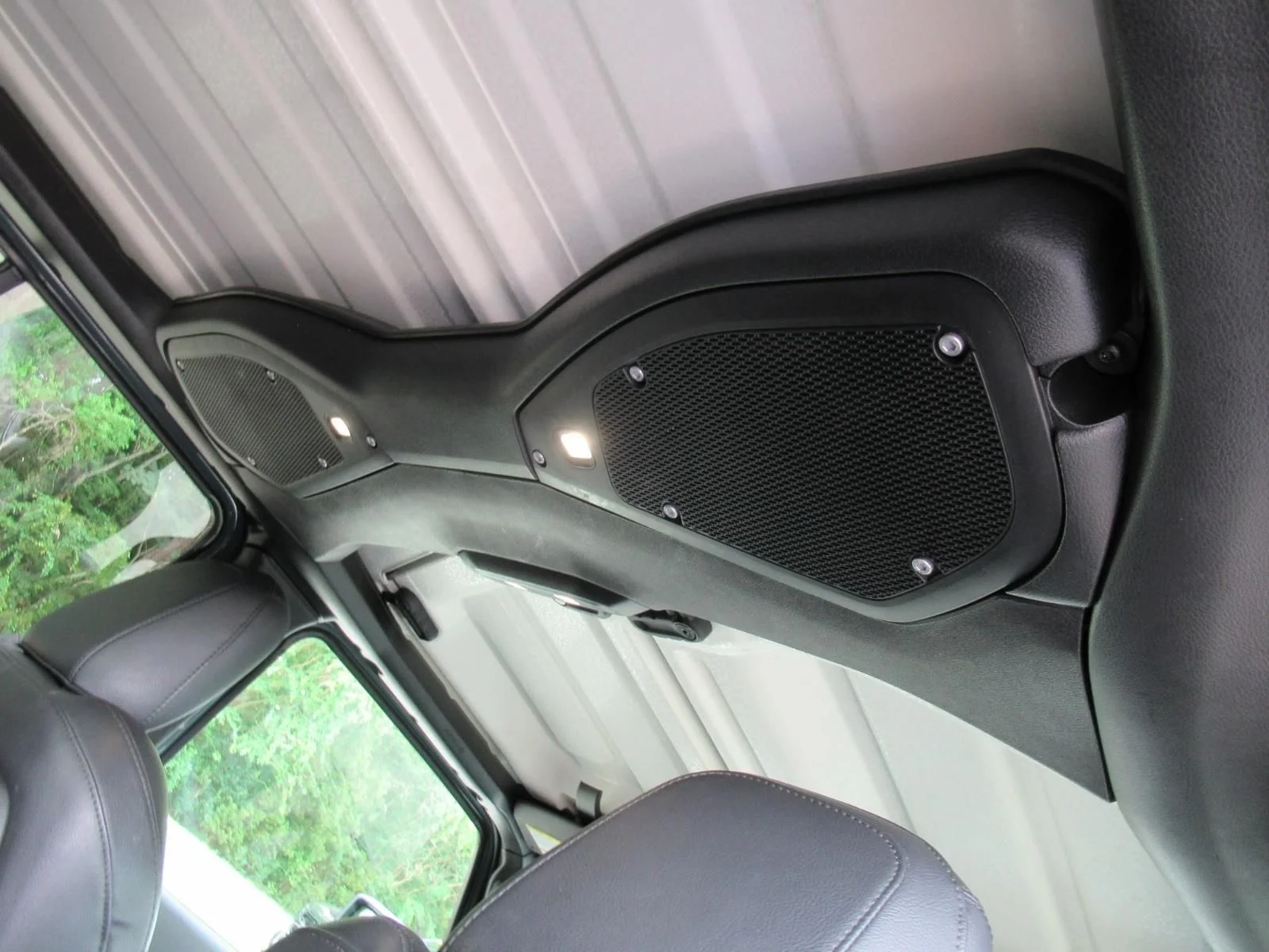 Used 2025 Gray Jeep High Tide image 17