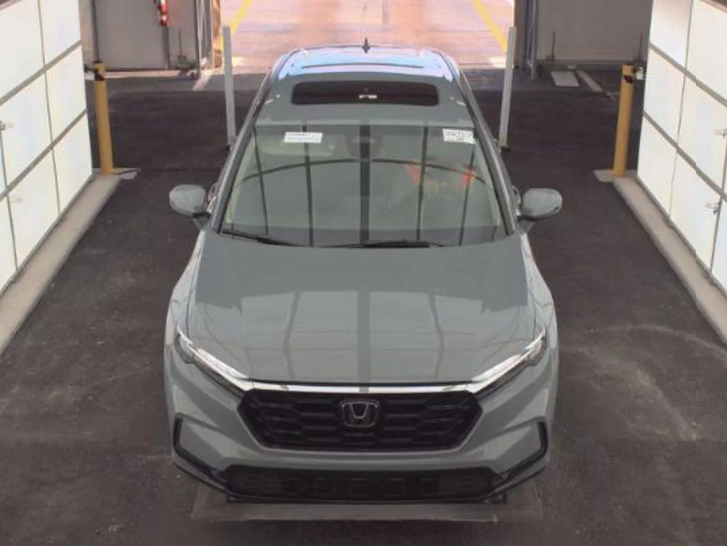 Used 2025  Honda EX image 2