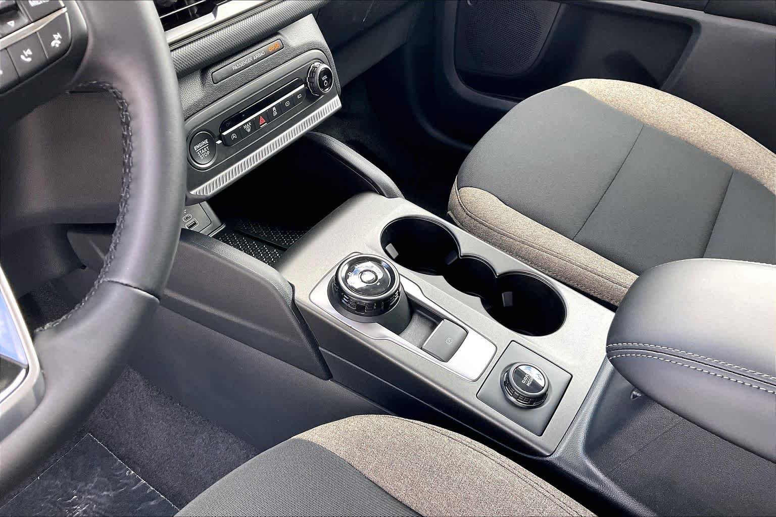 New 2026 Carbonized Gray Metallic Ford Big Bend image 7
