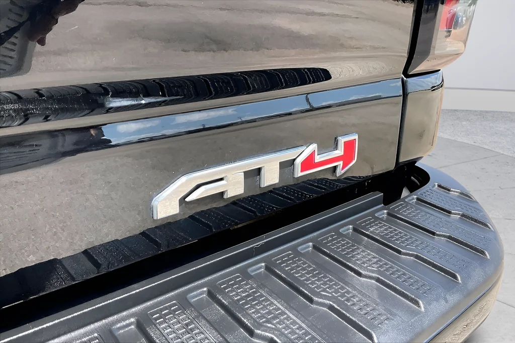 Used 2024 Black GMC AT4 image 31