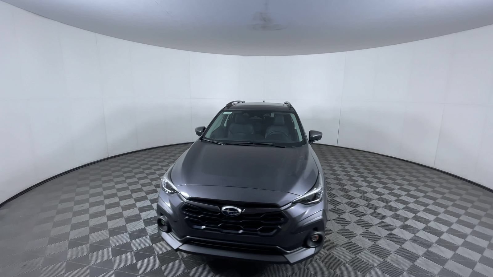 Used 2026 Magnetite Gray Metallic Subaru Limited image 3