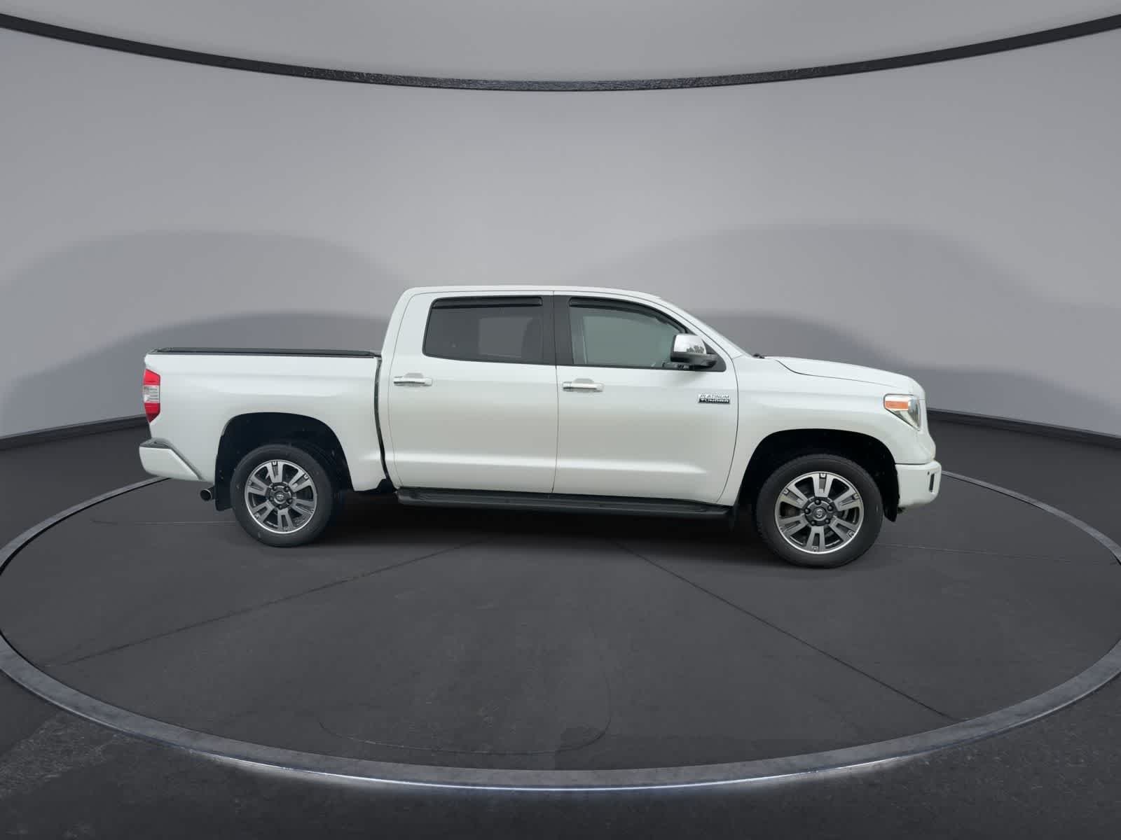 Used 2021 Wind Chill Pearl Toyota Platinum image 9