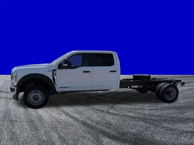 New 2026 Oxford White Ford F-550® XL image 7