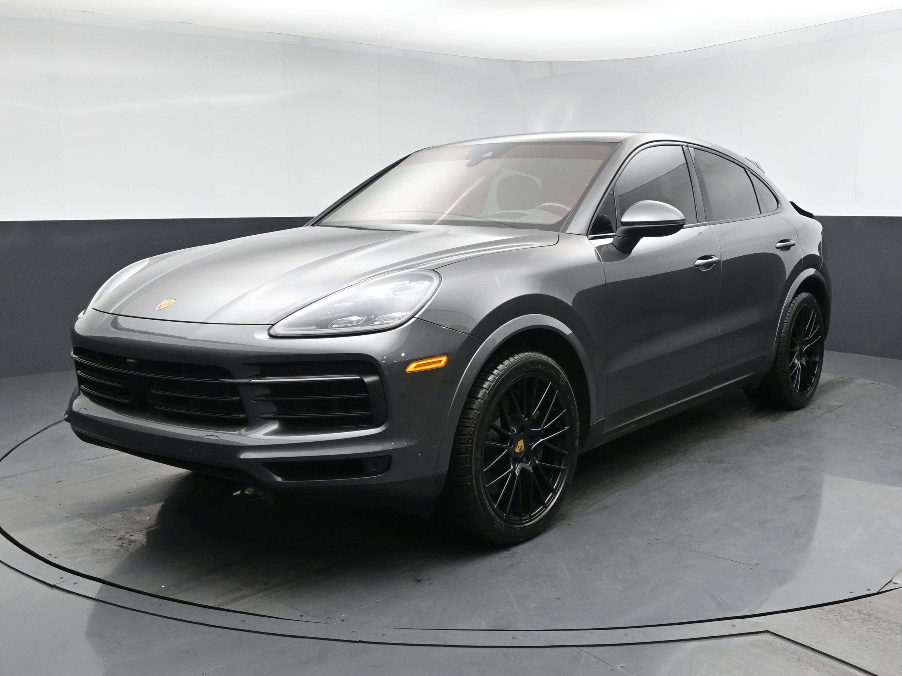 2021 Porsche Cayenne S's photo
