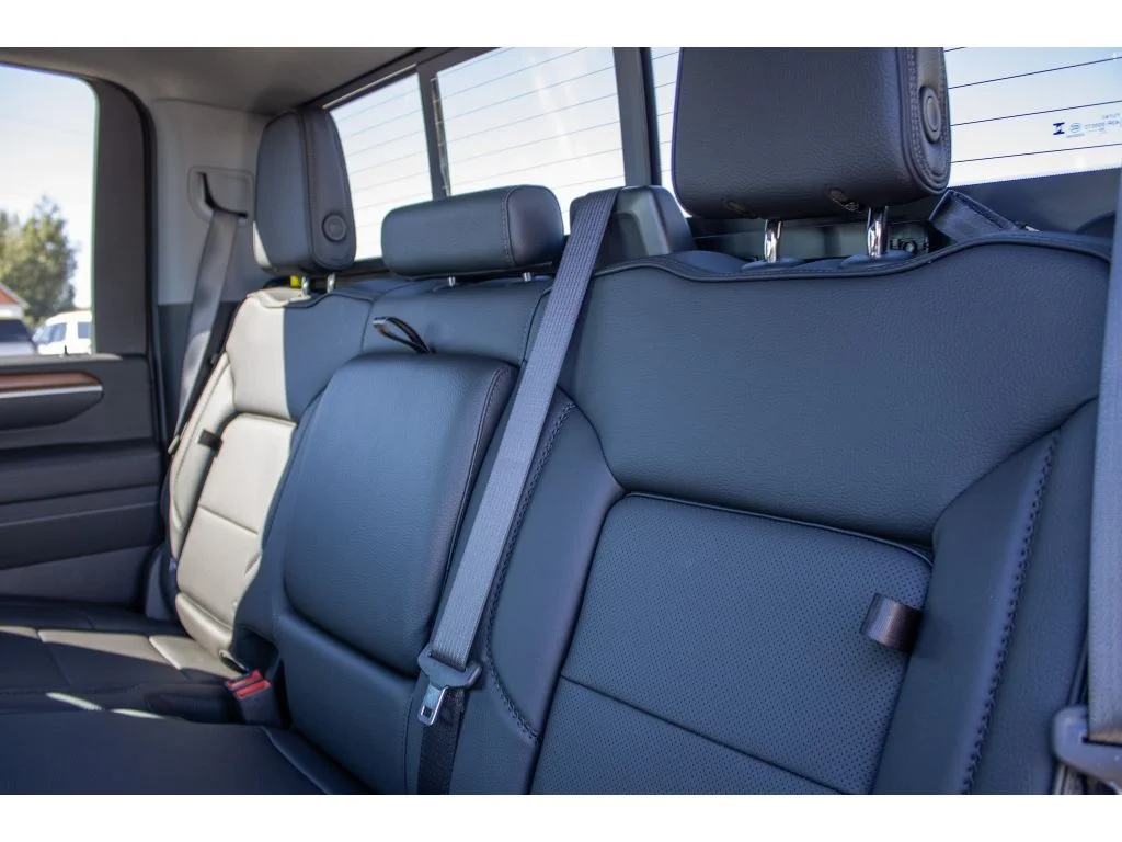 2026 GMC Sierra 3500HD Denali - Photo 19