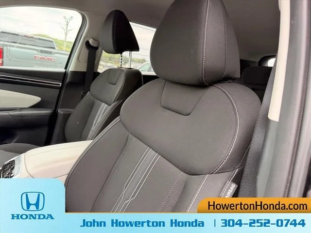 Used 2024 Black Hyundai SEL image 15