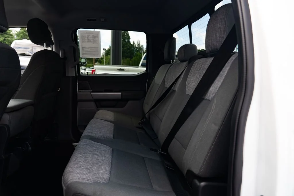 Used 2023 White Ford XLT image 22