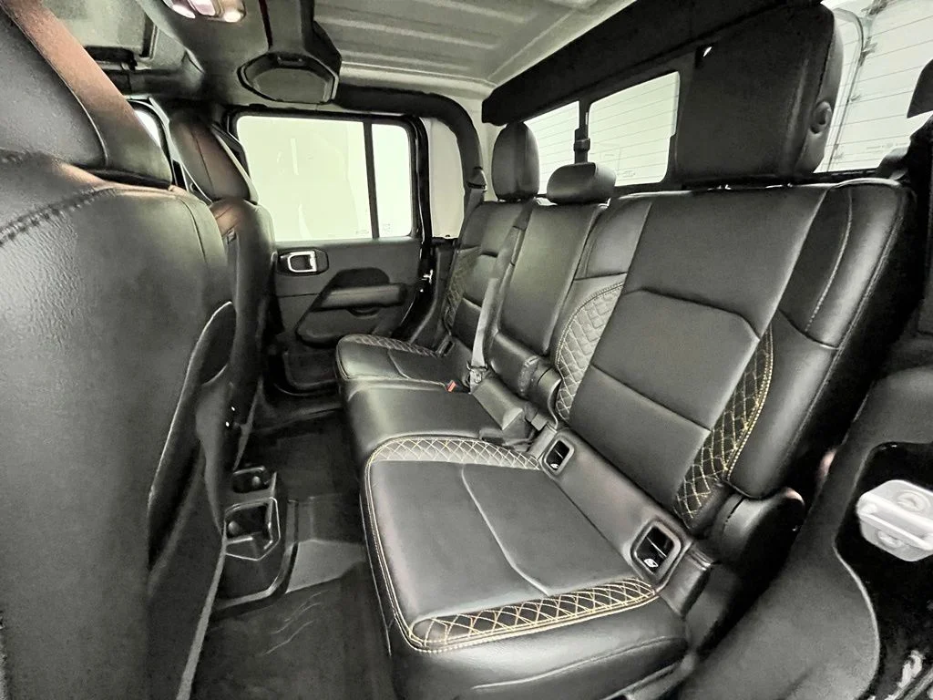 Used 2021 Black Jeep Overland image 38