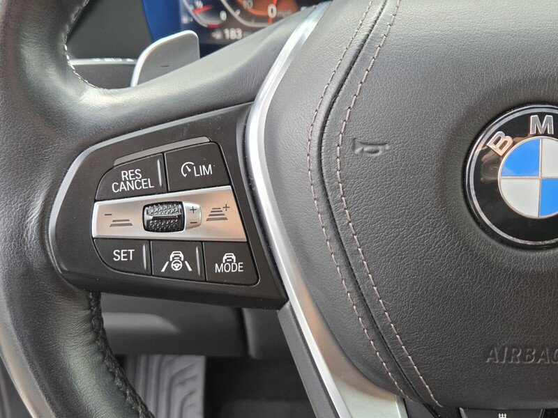 Used 2019 White BMW xDrive50i image 28