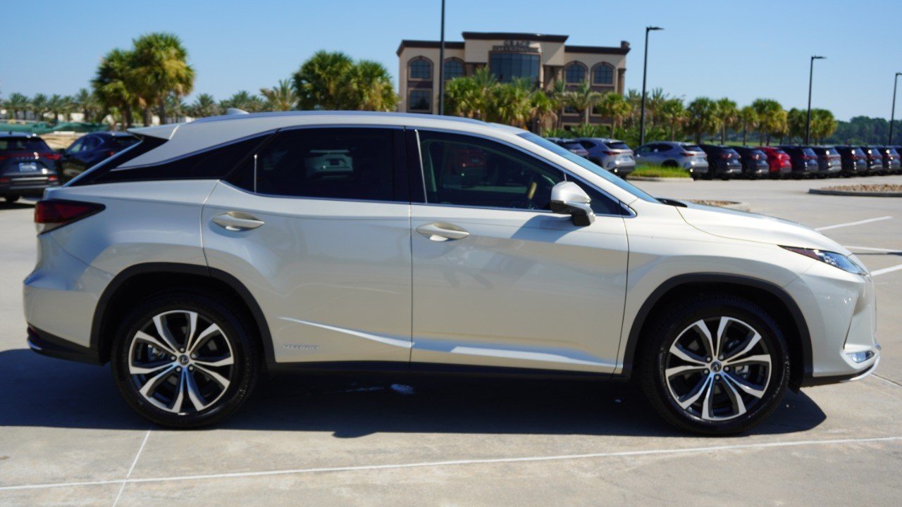 Certified Used 2020 Beige Lexus RX 450h image 4