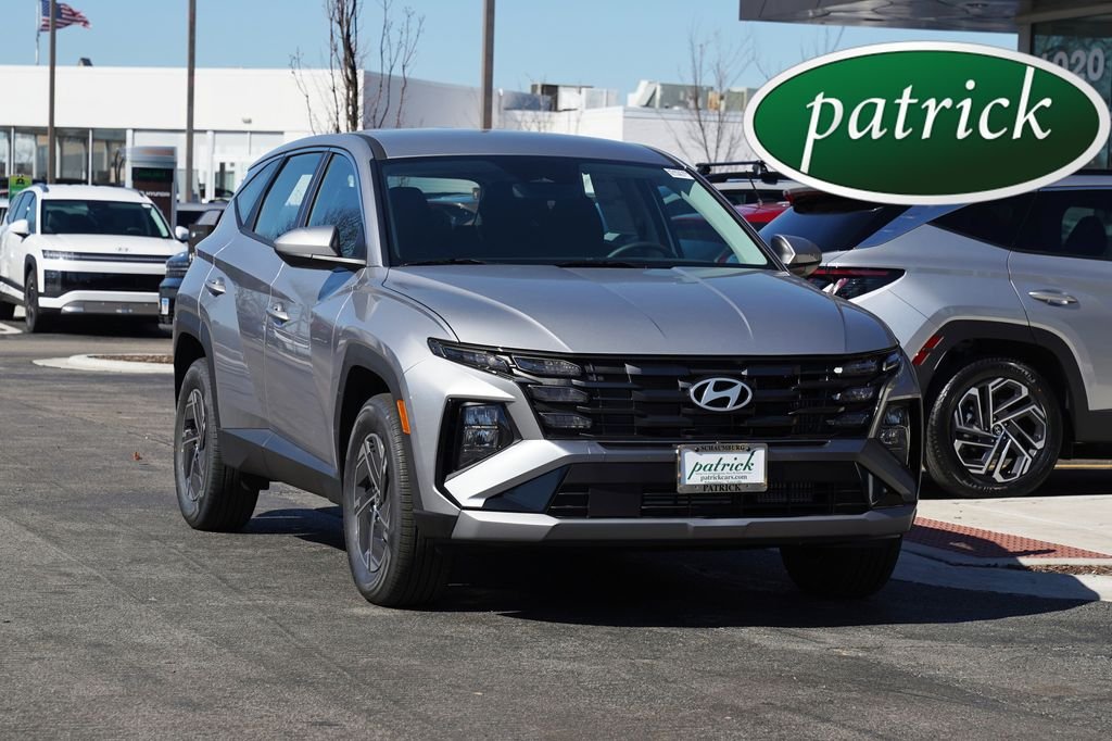 New 2026 Shimmering Silver Hyundai Blue SE image 22