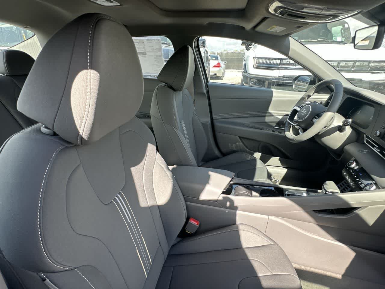New 2026 Fluid Metal Hyundai SEL Sport Premium image 27