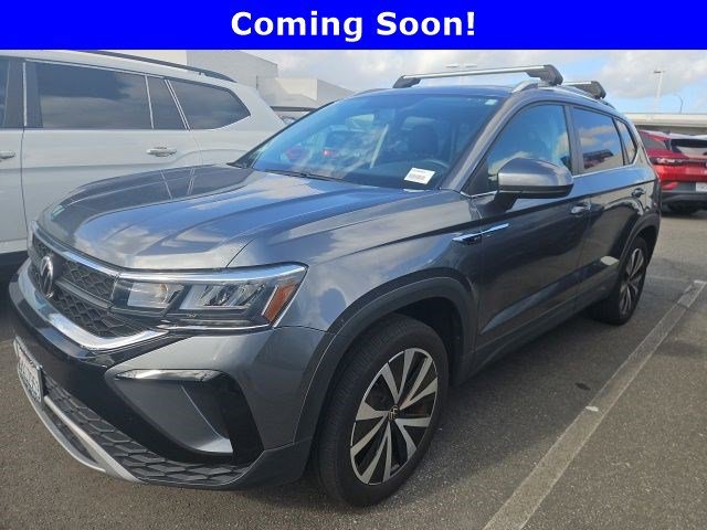 2022 Volkswagen Taos 1.5T SE 4Motion's photo