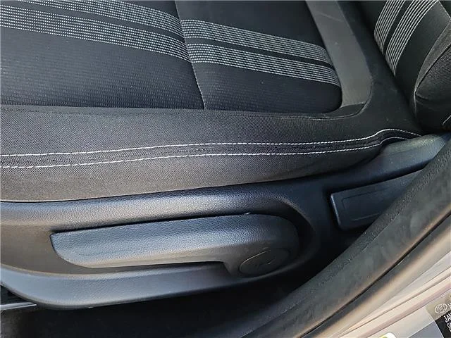Used 2023 Ecotronic Gray Hyundai SEL (IVT) Front-Wheel Drive image 13