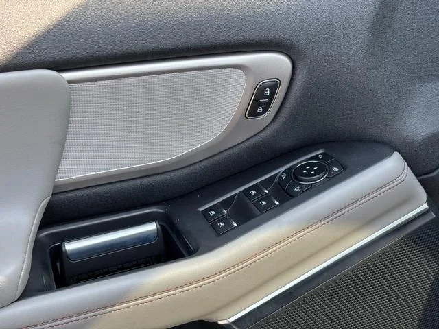 Used 2025 Gray Ford  image 17