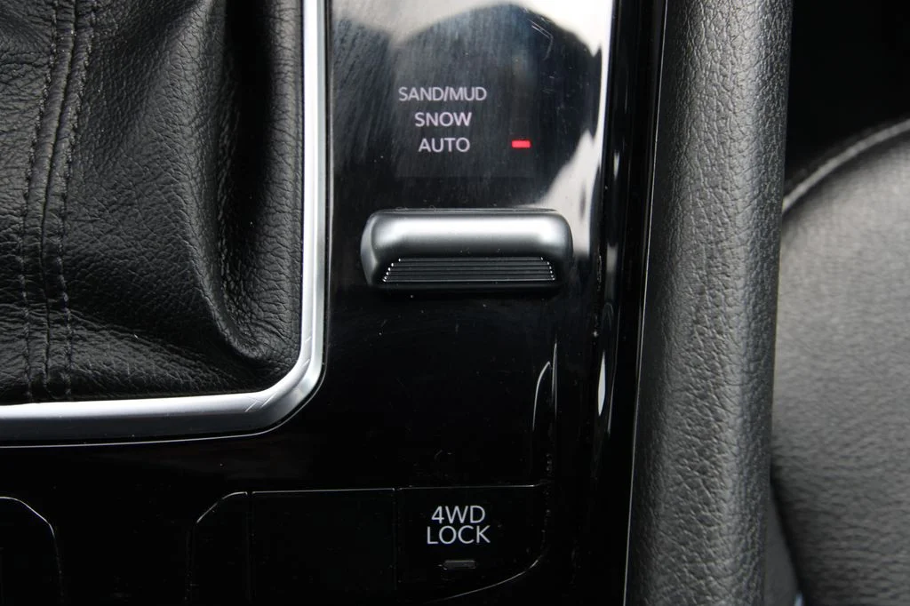 Used 2026 White Jeep Limited image 26