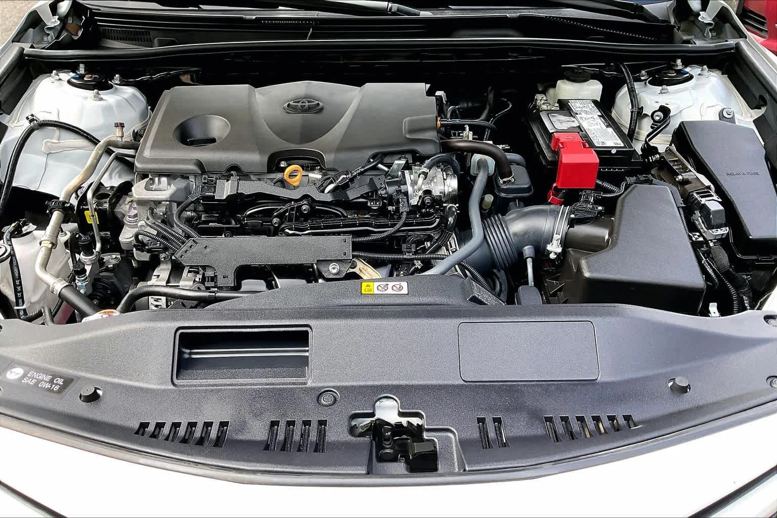 Used 2024 Ice Cap Toyota SE image 31