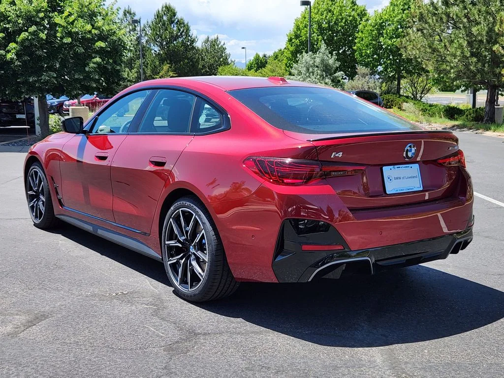 New 2026 Vegas Red Metallic BMW xDrive40 image 3