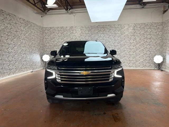 Used 2024 Black Chevrolet High Country image 2