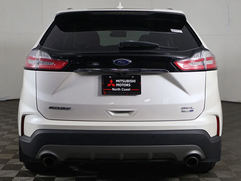 Used 2019 White Ford SEL image 11