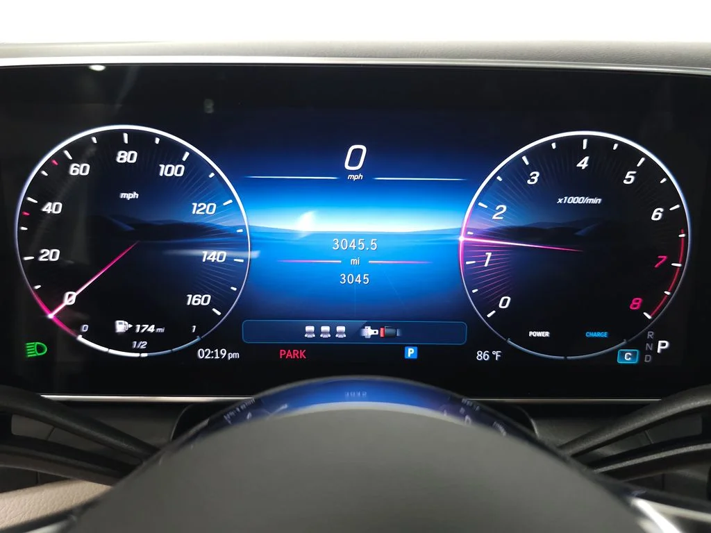 Certified Used 2026 Polar White Mercedes-Benz GLC 300 image 13