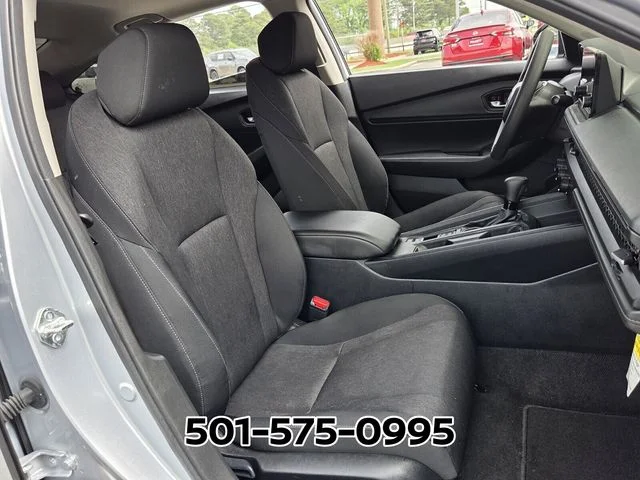 Used 2025  Honda SE image 19