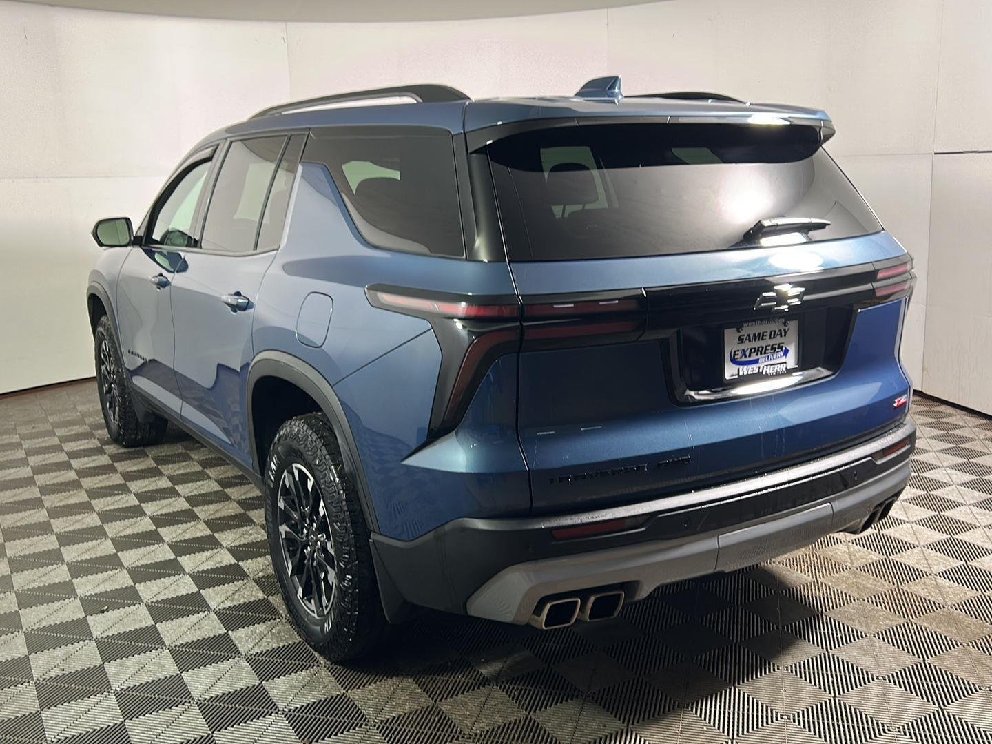 Used 2024 Lakeshore Blue Metallic Chevrolet AWD Z71 image 10