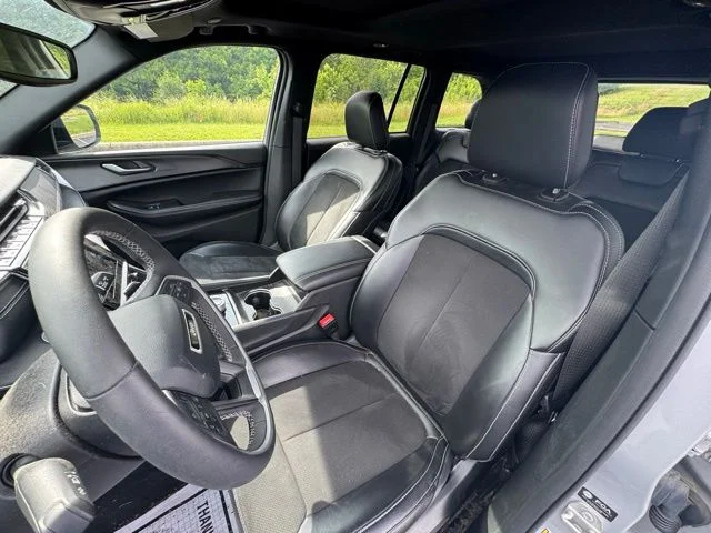 Used 2024 Silver Jeep Altitude X image 11