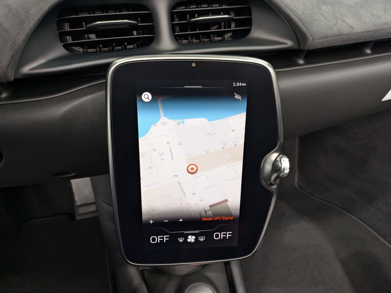 2025 McLaren Artura - Photo 15