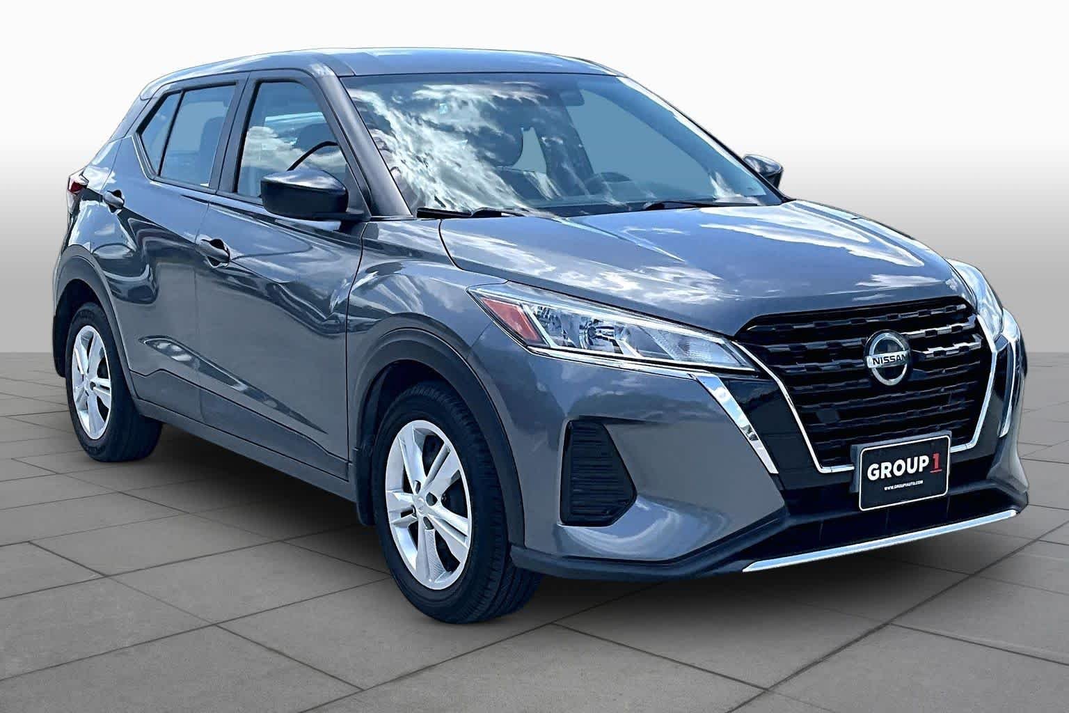 Used 2021 Gun Metallic Nissan S image 3
