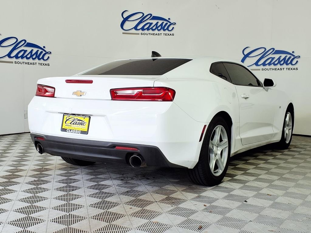 Used 2016 SUMMIT WHITE Chevrolet 1LT image 6