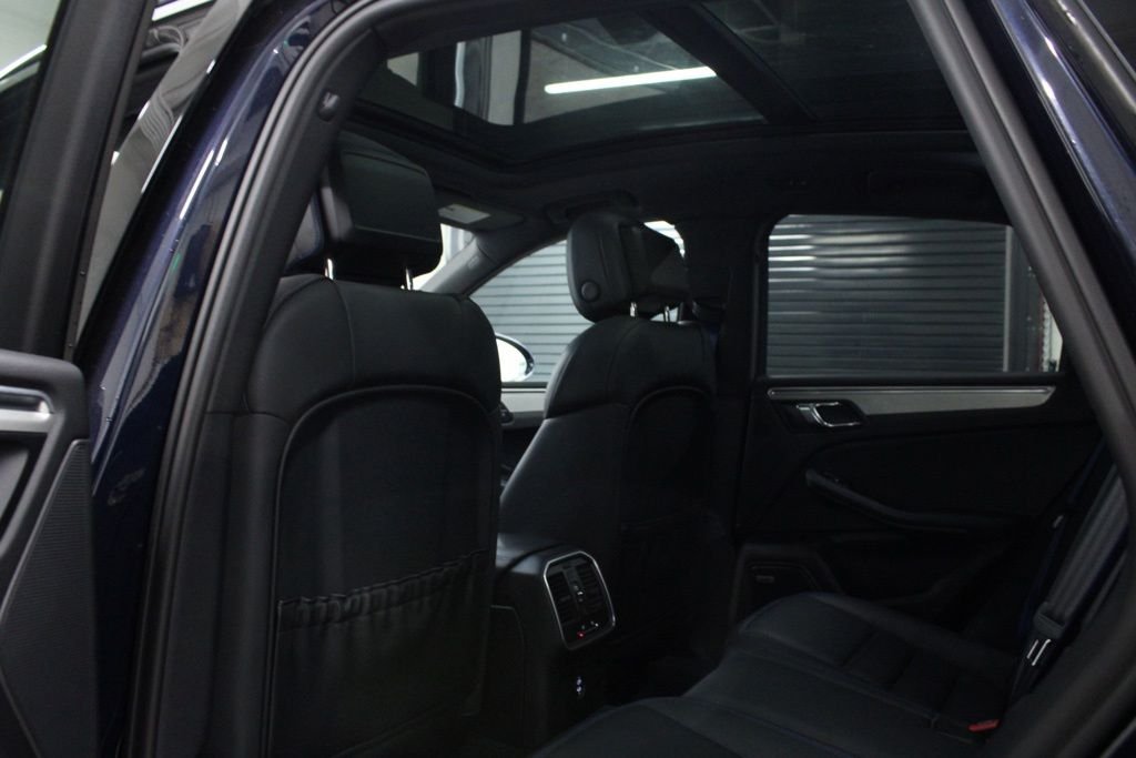 Used 2022  Porsche S image 27