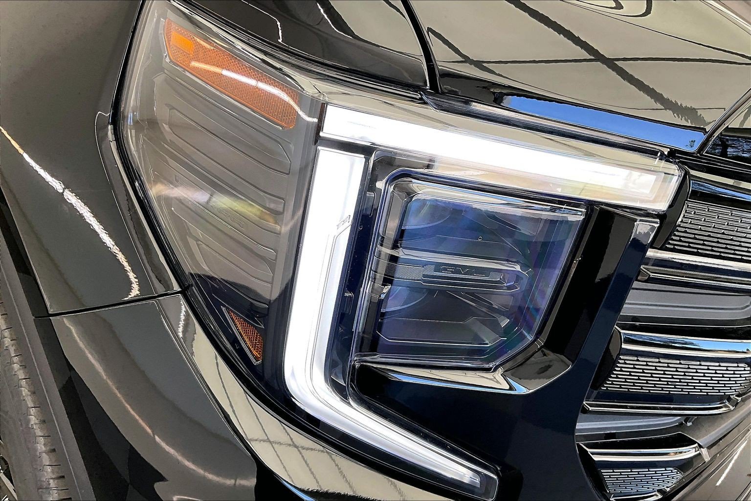 New 2026 Onyx Black GMC Elevation image 15