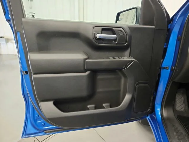 Used 2023 Glacier Blue Metallic Chevrolet Custom image 30