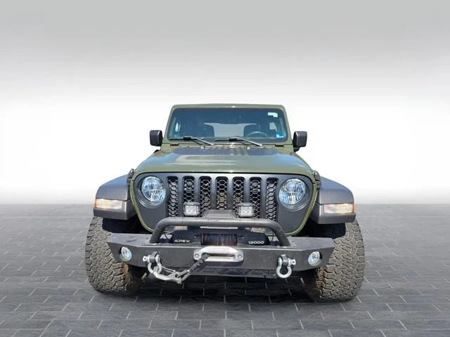 Used 2022 Green Jeep Sport image 2