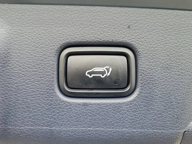 Used 2024 Gray Hyundai Calligraphy image 8