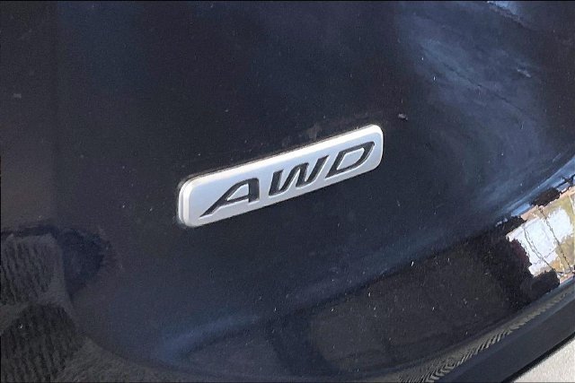 Used 2022 Black Kia SX image 22