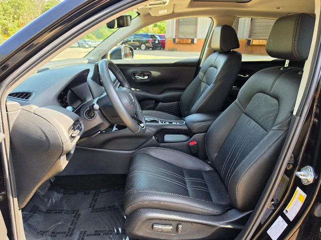 Used 2025 Crystal Black Pearl Honda AWD EX-L image 22