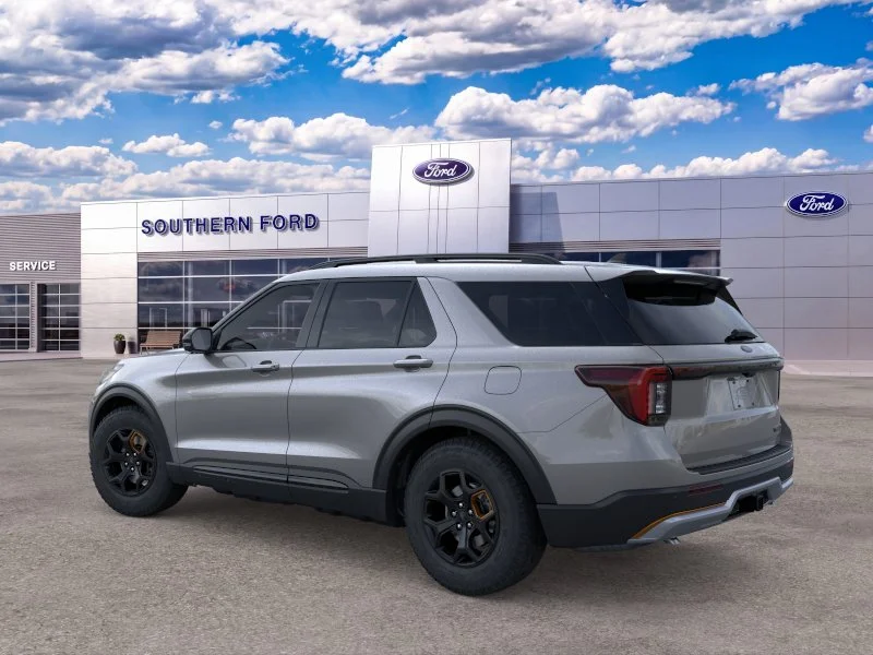 New 2026 Carbonized Gray Metallic Ford Tremor image 28