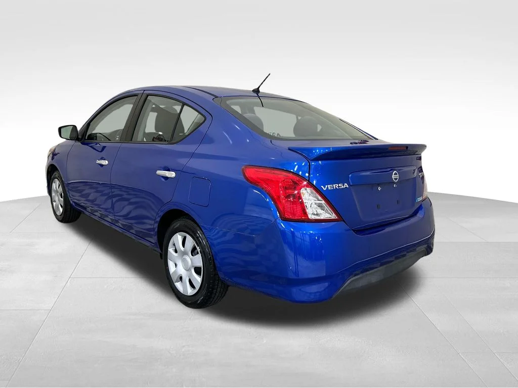 Used 2016 Blue Nissan 1.6 SV image 3