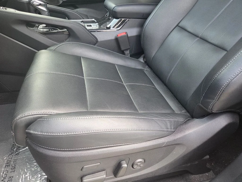 Used 2025 Black Kia SX image 9