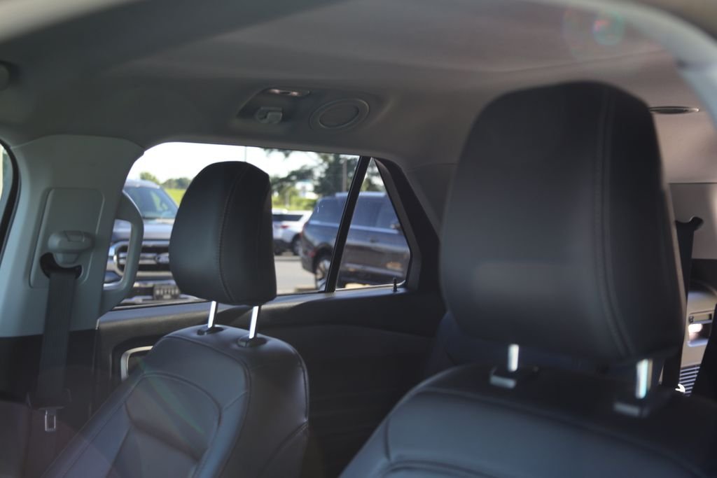Used 2024 Gray Ford XLT image 10