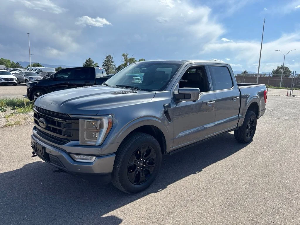 Used 2023 Gray Ford Lariat image 2