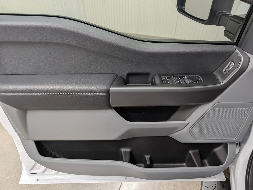 New 2026 Oxford White Ford F-250® XL image 13