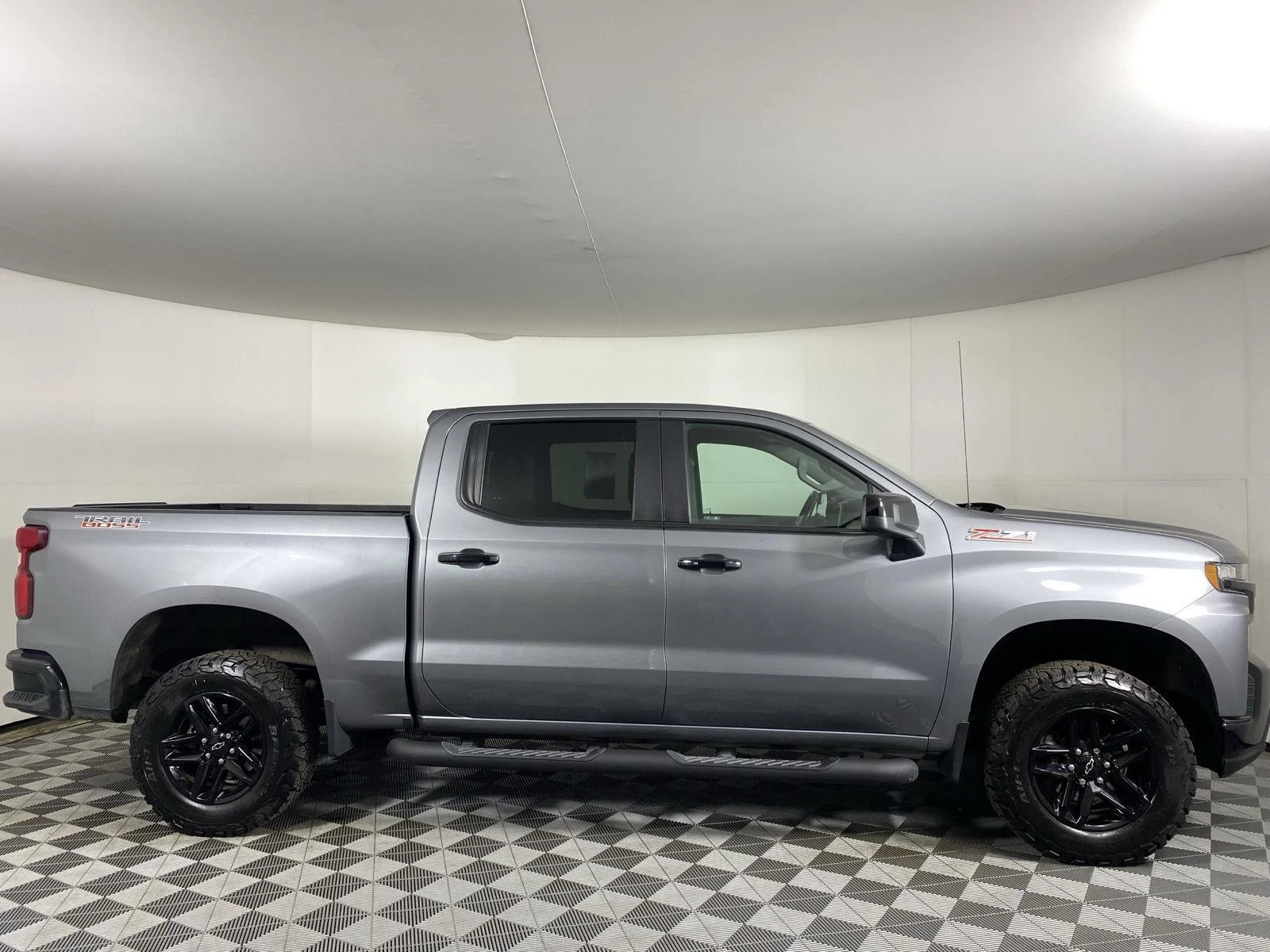 Used 2021 Satin Steel Metallic Chevrolet LT Trail Boss image 9