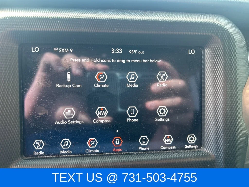 Used 2018 White Jeep Unlimited Sahara image 20