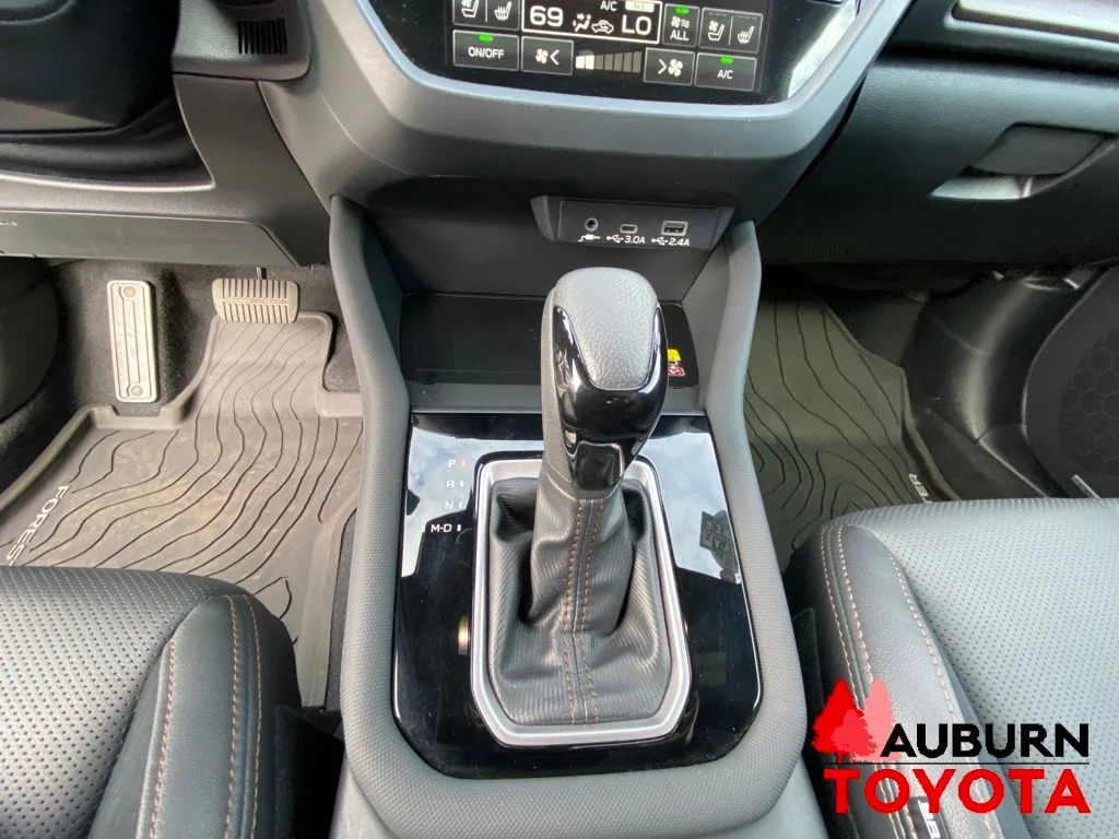 Used 2025 Ice Silver Metallic Subaru Touring image 48