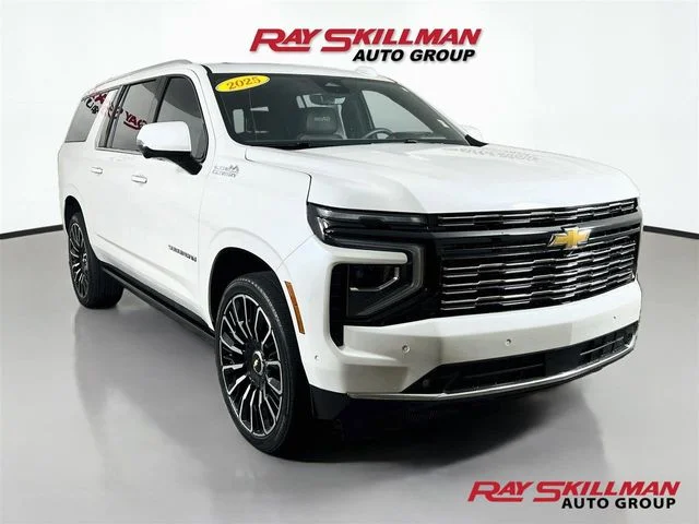 Used 2025 Beige Chevrolet High Country image 1