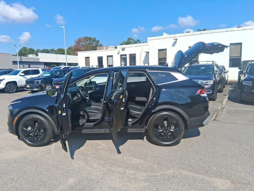 Used 2024 Black Kia EX image 19