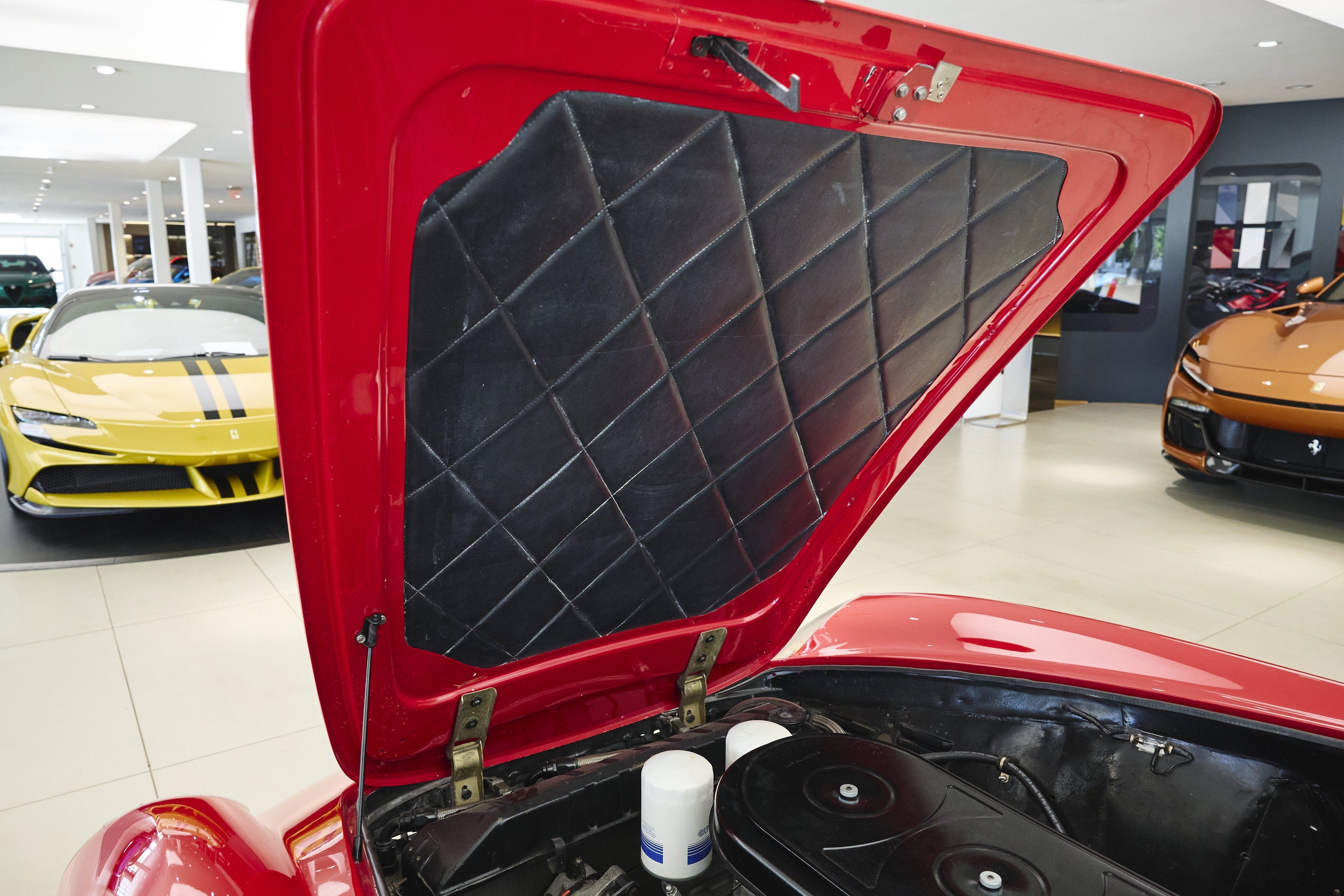 Used 1967 Rosso Ferrari  image 40